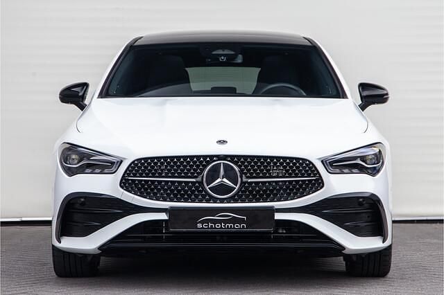 Occasion Mercedes CLA250 Shooting Brake Premium 218 PK (160 kW) 2024 Wit Stationwagen