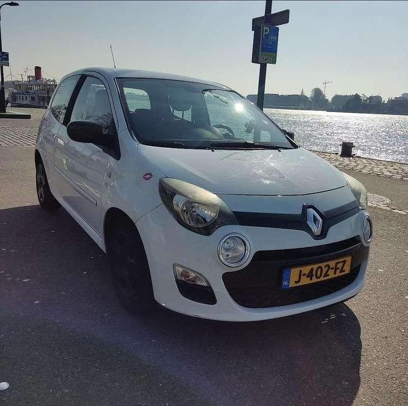 Wit Gebruikt 2012 Renault Twingo Authentique Hatchback | € 2.350 (Super prijs) - Afbeelding 1/4