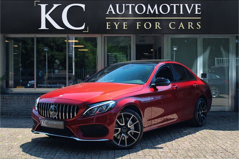 Rood Gebruikt 2015 Mercedes C400 Edition 1 Sedan | € 27.945 - Afbeelding 1/4