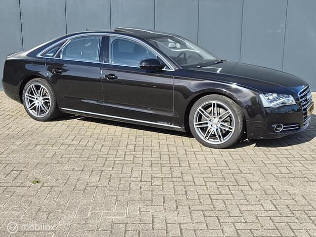 Zwart Gebruikt 2012 Audi A8 Proline Sedan | € 16.950 - Afbeelding 1/4