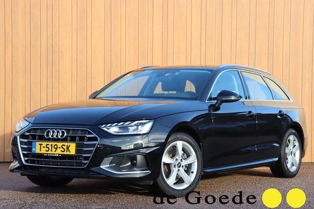 Zwart (metallic) Gebruikt 2023 Audi A4 Advanced Stationwagen | € 33.940 (Goede deal) - Afbeelding 1/4