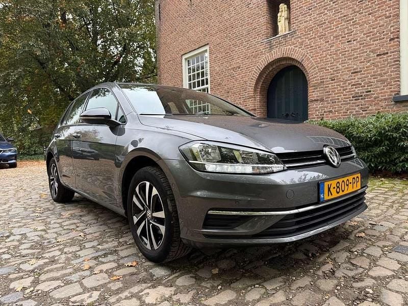 Occasion VW Golf VII IQ Drive 116 PK (85 kW) 2020 Grijs Hatchback