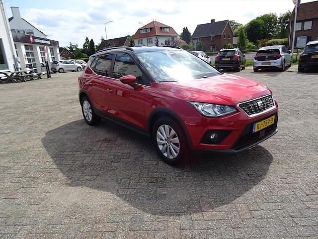 Occasion Seat Arona Style 95 PK (69 kW) 2017 Rood, metallic lak SUV