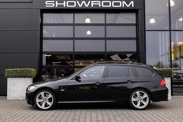 Occasion BMW 330 Basis 272 PK (200 kW) 2008 Zwart Stationwagen