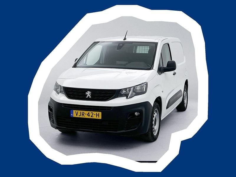 Wit Occasion 2021 Peugeot Partner Premium MPV | € 11.445 (Goede deal) - Afbeelding 1/4
