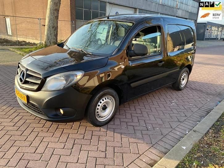 Zwart Occasion 2014 Mercedes Citan 108 | € 4.450 (Eerlijke prijs) - Afbeelding 1/4