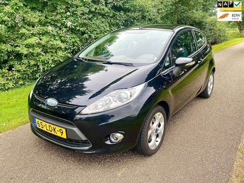Zwart, metallic lak Gebruikt 2010 Ford Fiesta Titanium Hatchback | € 3.299 (Eerlijke prijs) - Afbeelding 1/4
