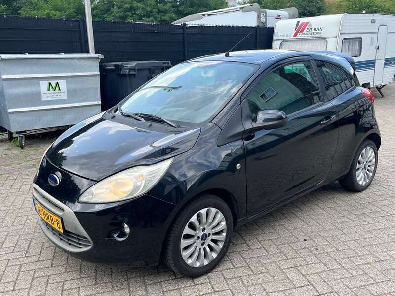 Zwart Gebruikt 2009 Ford Ka Titanium Hatchback | € 1.650 (Eerlijke prijs) - Afbeelding 1/4