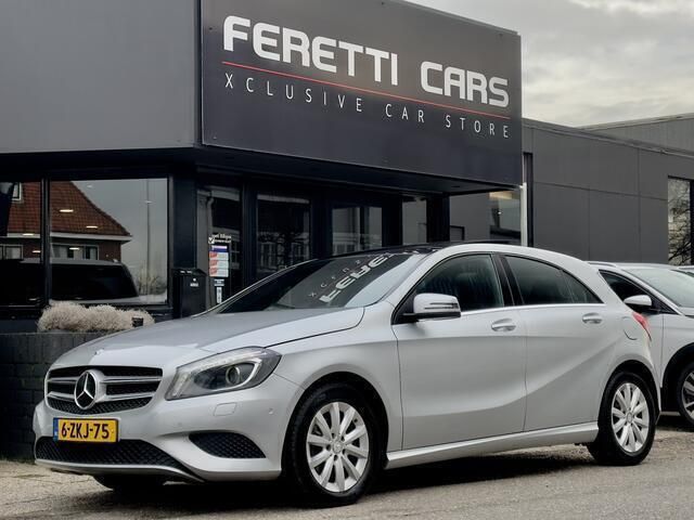 Grijs Gebruikt 2015 Mercedes A180 Ambition Hatchback | € 12.900 (Eerlijke prijs) - Afbeelding 1/4