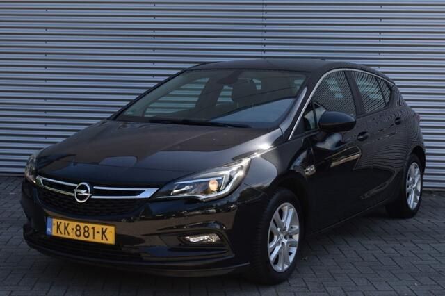 Zwart Gebruikt 2016 Opel Astra Edition Hatchback | € 9.440 (Iets duurder) - Afbeelding 1/4