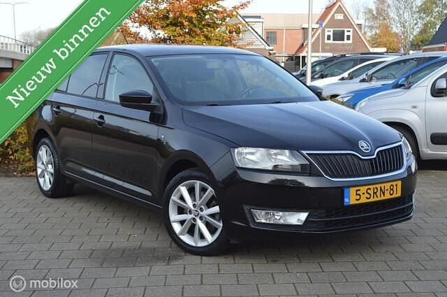 Zwart Gebruikt 2013 Skoda Rapid Business Line Hatchback | € 3.950 (Goede deal) - Afbeelding 1/4