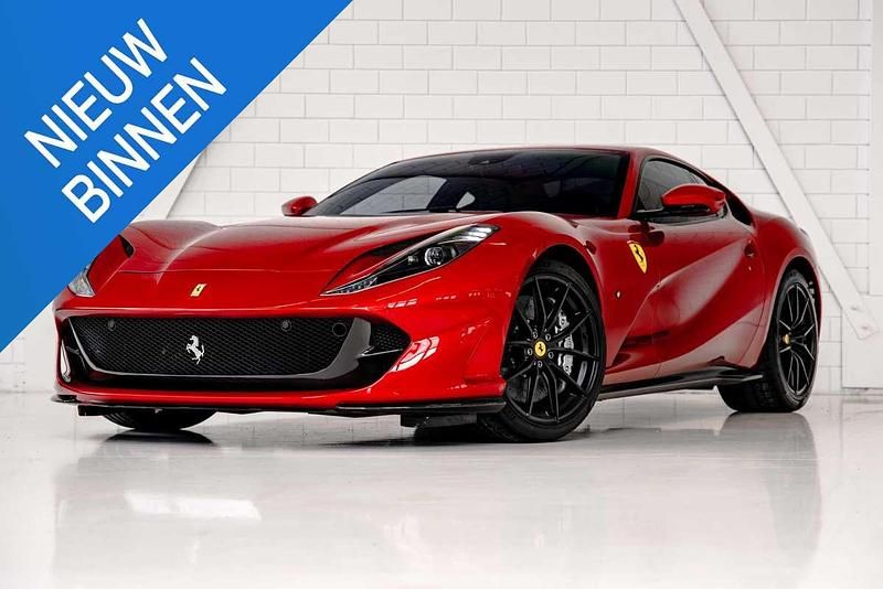 Rood Gebruikt 2020 Ferrari 812 Coupé | € 409.900 (Duur) - Afbeelding 1/4