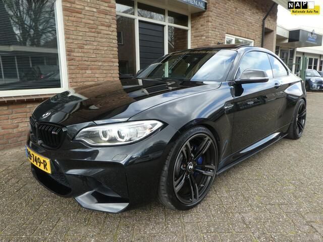 Zwart, metallic lak Gebruikt 2017 BMW M2 Performance Coupé | € 46.950 (Eerlijke prijs) - Afbeelding 1/4