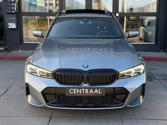 Occasion BMW 330 M Sport 291 PK (214 kW) 2023 Grijs Stationwagen