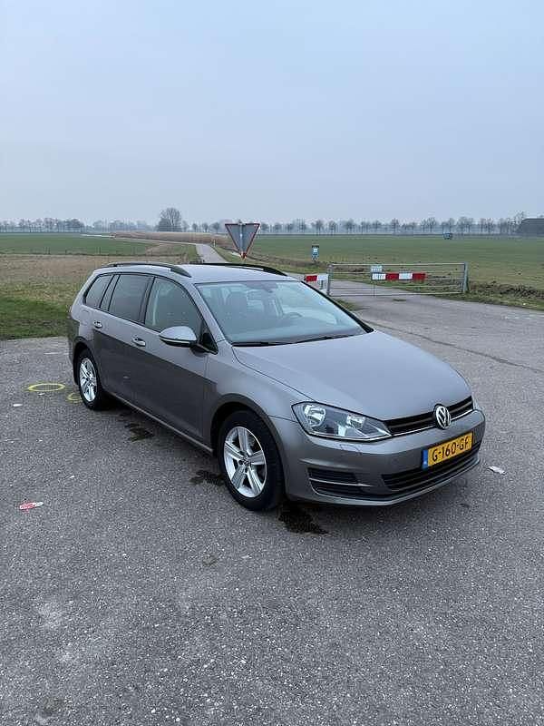 Grijs Occasion 2013 VW Golf VII Highline Stationwagen | € 8.750 (Goede deal) - Afbeelding 1/4