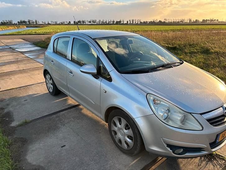 Gebruikt 2008 Opel Corsa | € 2.995 (Eerlijke prijs) - Afbeelding 1/4