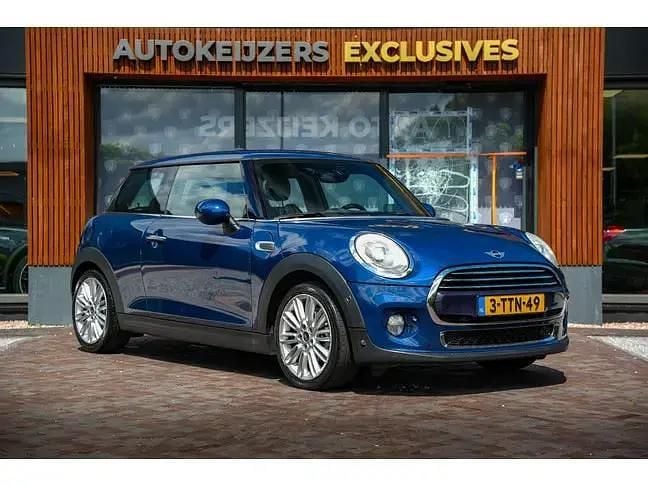 Blauw, metallic lak Gebruikt 2014 Mini Cooper D Chili Hatchback | € 10.900 - Afbeelding 1/4