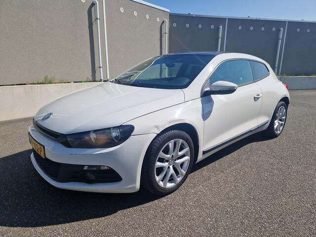 Wit Gebruikt 2010 VW Scirocco Highline Coupé | € 5.250 (Goede deal) - Afbeelding 1/4