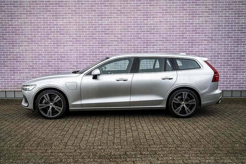 Occasion Volvo V60 Inscription 340 PK (250 kW) 2021 Grijs (metallic) Stationwagen