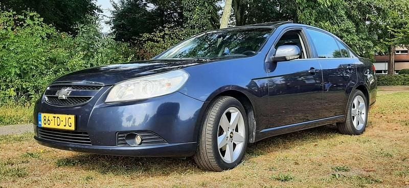 Grijs Gebruikt 2006 Chevrolet Epica Sedan | € 1.950 (Eerlijke prijs) - Afbeelding 1/4