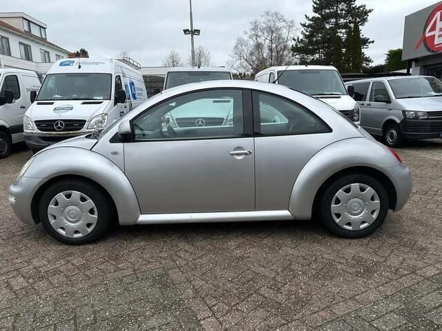 Grijs Gebruikt 2000 VW Beetle Hatchback | € 1.495 (Eerlijke prijs) - Afbeelding 1/4