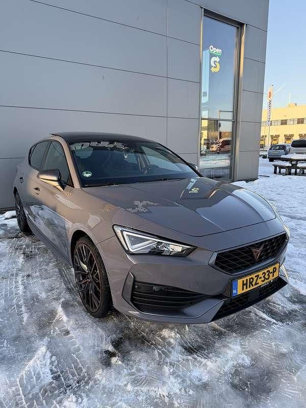 Occasion Cupra Leon 150 PK (110 kW) 2021 Grijs Hatchback