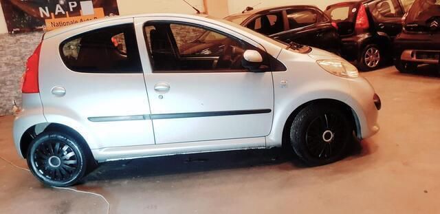 Occasion Peugeot 107 68 PK (50 kW) 2009 Grijs Hatchback