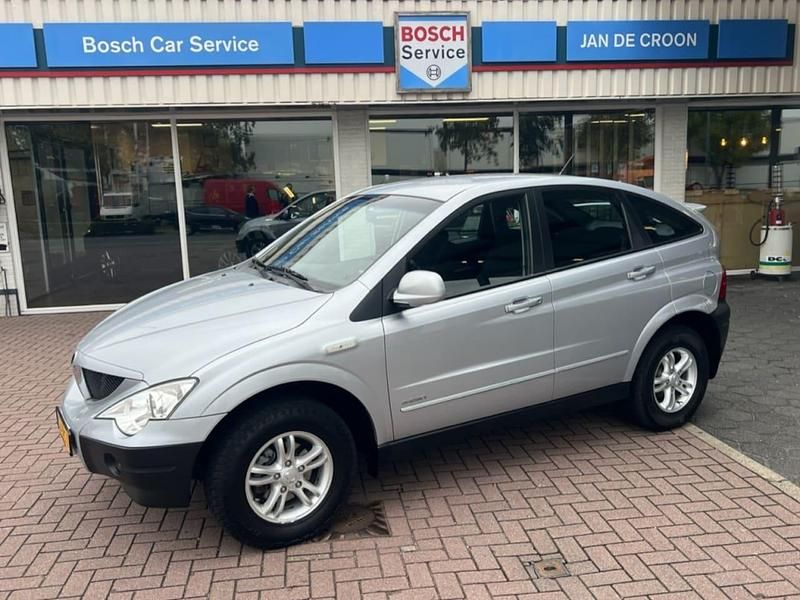 Grijs (metallic) Occasion 2008 Ssangyong (KGM) Actyon SUV | € 3.940 - Afbeelding 1/4