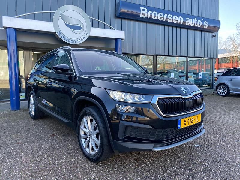 Zwart Gebruikt 2023 Skoda Kodiaq Business Line SUV | € 34.950 (Goede deal) - Afbeelding 1/4