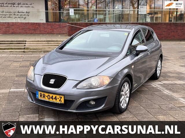 Grijs (metallic) Occasion 2012 Seat Leon Ecomotive Hatchback | € 3.450 (Goede deal) - Afbeelding 1/4