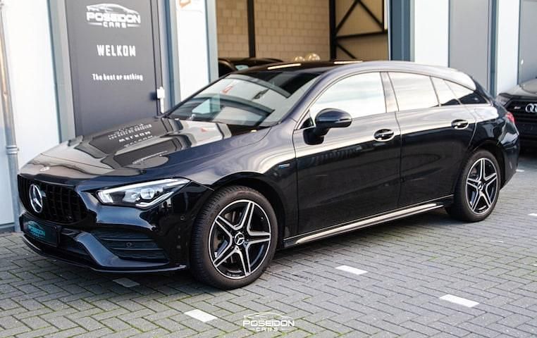 Occasion Mercedes CLA250e AMG 2021 Zwart Sedan