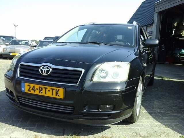 Occasion Toyota Avensis Sol 147 PK (108 kW) 2005 Zwart Stationwagen