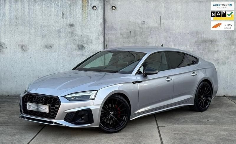 Grijs Occasion 2021 Audi A5 Sportback Competition Hatchback | € 25.950 (Super prijs) - Afbeelding 1/4
