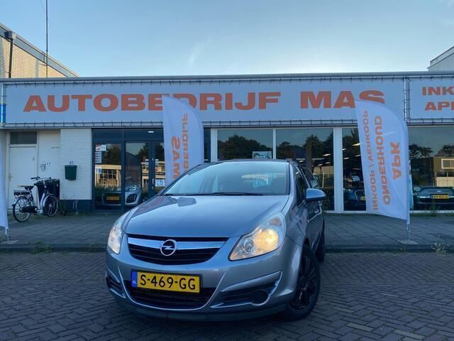 Grijs Gebruikt 2006 Opel Corsa Cosmo Hatchback | € 2.450 (Eerlijke prijs) - Afbeelding 1/4