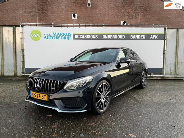 Zwart Occasion 2014 Mercedes C220 AMG Sedan | € 10.750 (Duur) - Afbeelding 1/4