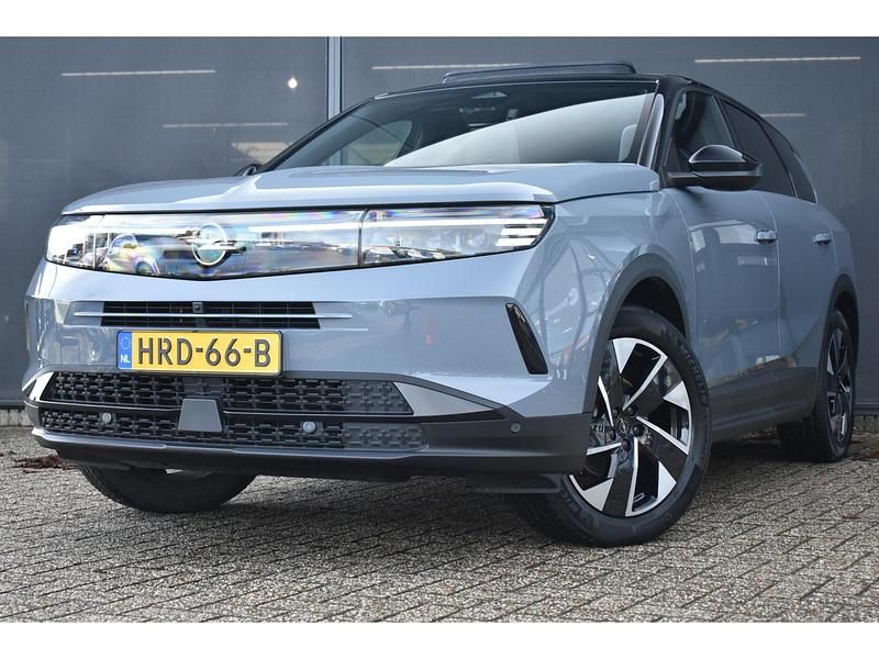 Grijs Occasion 2025 Opel Grandland X SUV | € 36.900 (Iets duurder) - Afbeelding 1/4