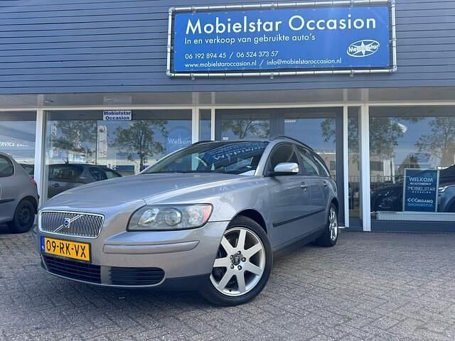Grijs Gebruikt 2005 Volvo V50 Momentum Stationwagen | € 2.450 (Goede deal) - Afbeelding 1/4