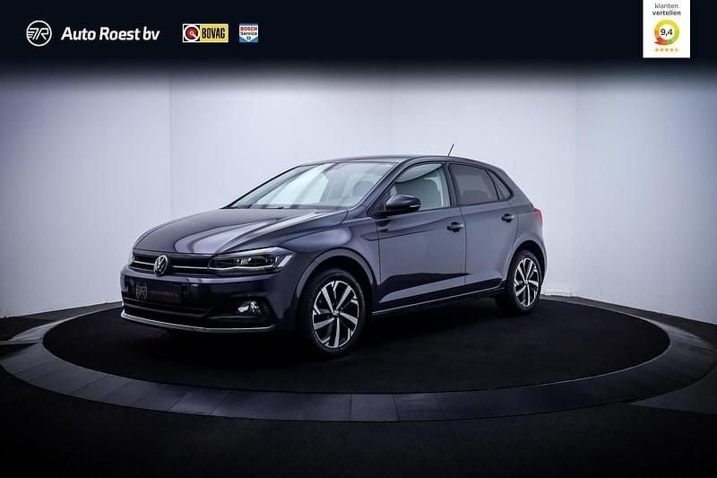 Grijs Gebruikt 2021 VW Polo Life Hatchback | € 17.925 (Goede deal) - Afbeelding 1/4