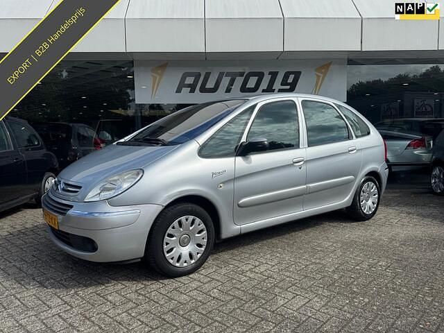 Grijs Gebruikt 2007 Citroën Xsara Picasso MPV | € 919 (Eerlijke prijs) - Afbeelding 1/4