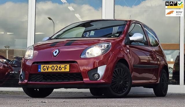 Rood, metallic lak Gebruikt 2010 Renault Twingo Authentique Hatchback | € 2.144 (Goede deal) - Afbeelding 1/4