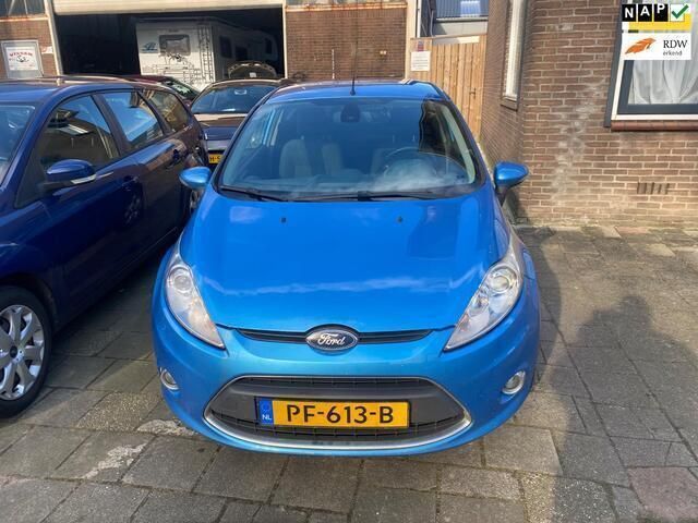 Blauw Gebruikt 2009 Ford Fiesta Titanium Hatchback | € 2.999 (Eerlijke prijs) - Afbeelding 1/4