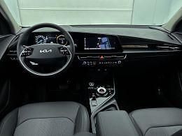 Nieuw Kia e-Niro 94 kW (129 PK) 2025 Aurora black pearl (donker zwart metallic) SUV