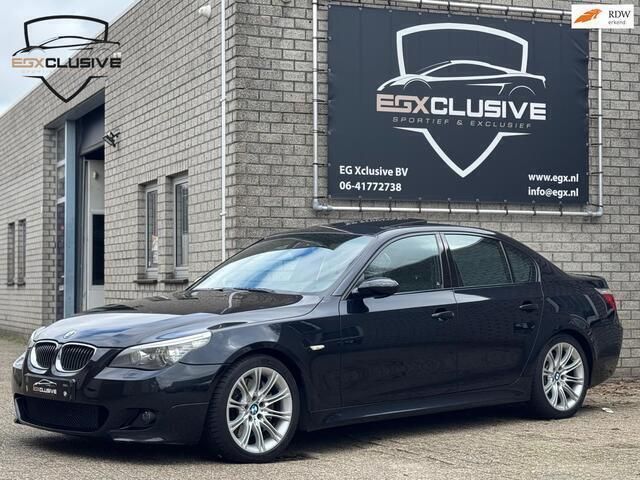 Zwart Gebruikt 2007 BMW 550 M Sport Sedan | € 11.450 - Afbeelding 1/4