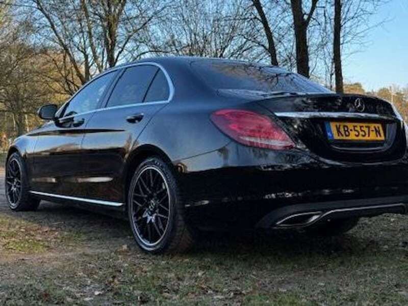 Zwart Gebruikt 2016 Mercedes C180 Edition Sedan | € 17.500 (Eerlijke prijs) - Afbeelding 1/4