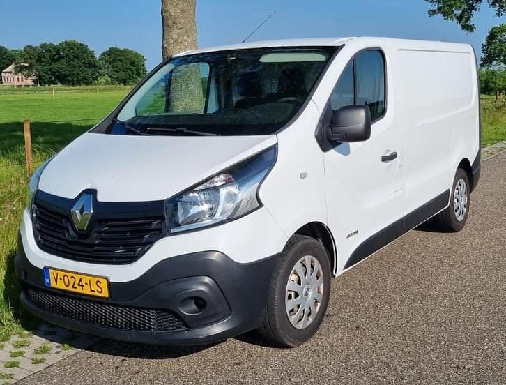 Gebruikt 2015 Renault Trafic Van | € 5.200 (Goede deal) - Afbeelding 1/4