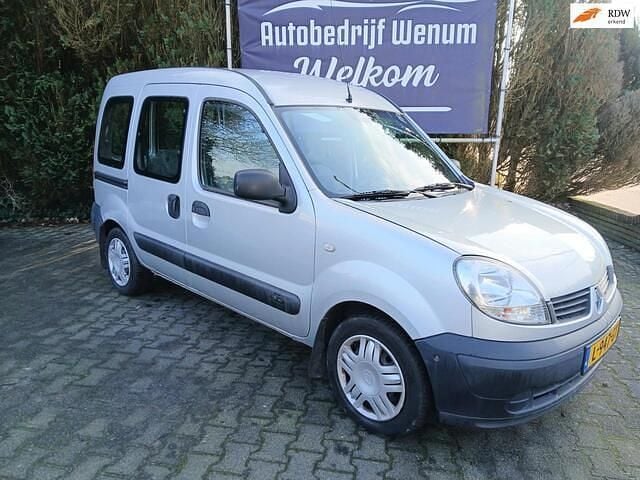 Grijs (metallic) Occasion 2009 Renault Kangoo Authentique MPV | € 3.250 (Goede deal) - Afbeelding 1/4