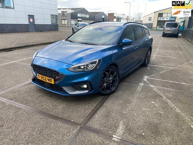 Blauw Gebruikt 2020 Ford Focus ST Stationwagen | € 27.450 (Super prijs) - Afbeelding 1/4