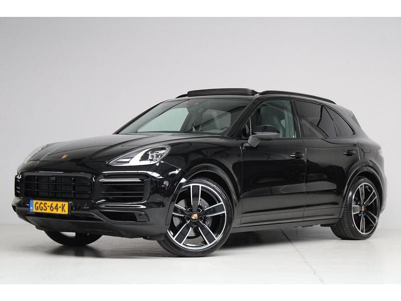 Zwart Occasion 2022 Porsche Cayenne Platinum Edition SUV | € 74.945 (Super prijs) - Afbeelding 1/4
