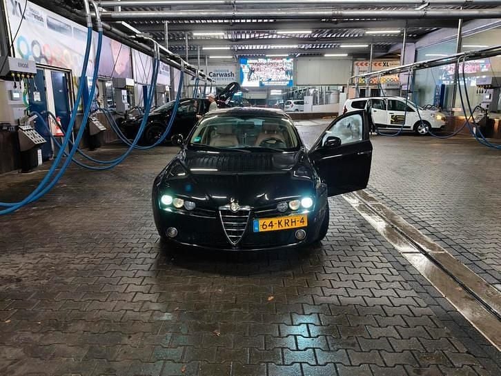 Gebruikt 2010 Alfa Romeo 159 Stationwagen | € 2.000 (Duur) - Afbeelding 1/4