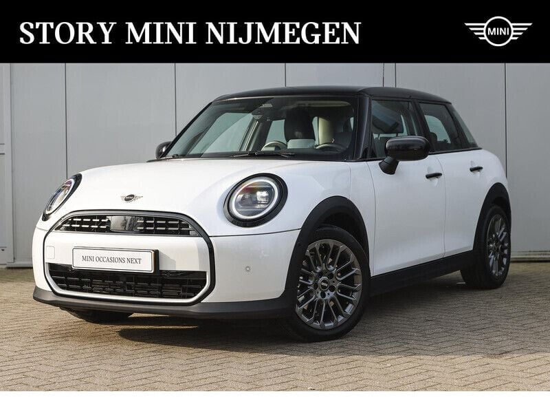 Wit Gebruikt 2024 Mini Cooper Classic Hatchback | € 34.950 - Afbeelding 1/4